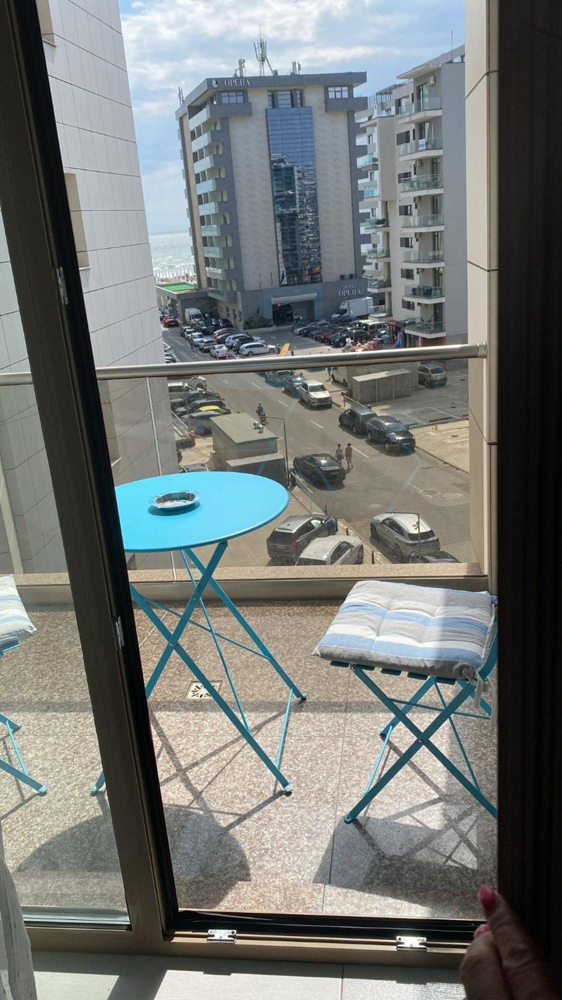 Azzurro Sea View Mamaia Apartment Екстериор снимка